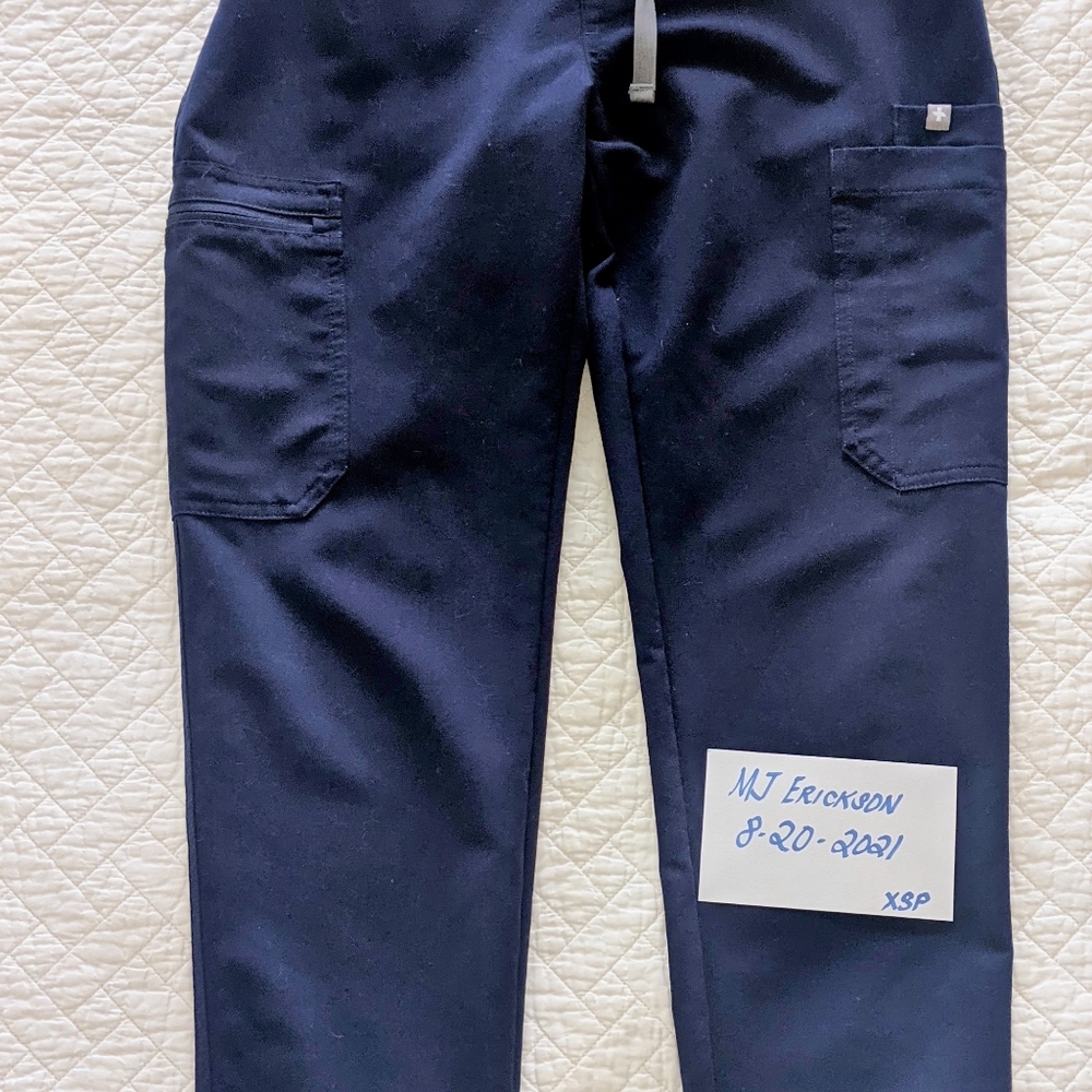 Figs Yolo skinny scrub pants XSP